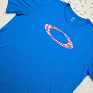 Oakley T-Shirt Men's 2XL Blue Short Sleeve‎ USA Flag Logo Tee Regular Fit Active